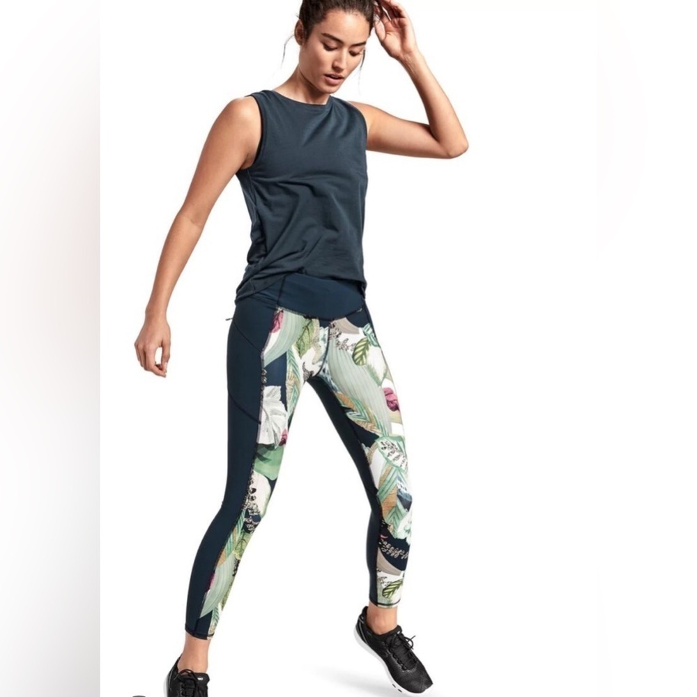 Athleta Oasis Contender 7/8 Tight Pants Womens